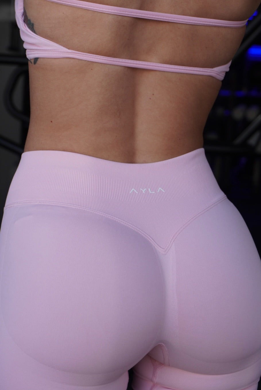 Set Milán