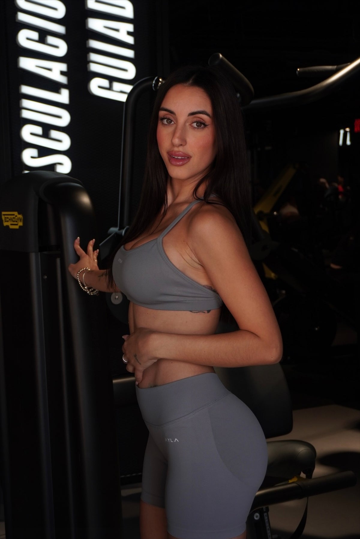 Set Susana