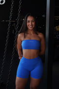 Azul oscuro